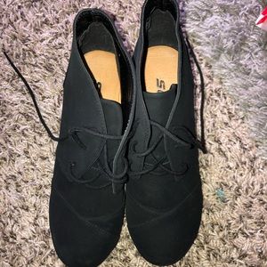 Black wedges- Toms look alike